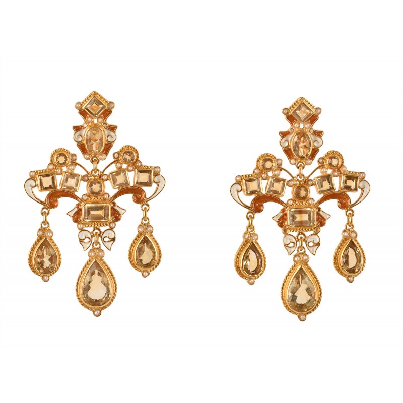 Chandelier earrings