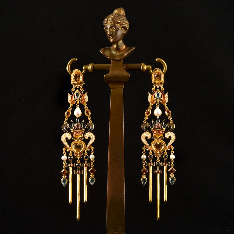 Queen of Swords Tarots earrings, handmade in Italy by Percossi Papi with natural stones